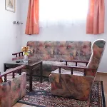 Ξενοδοχείο Alton Garni 3*